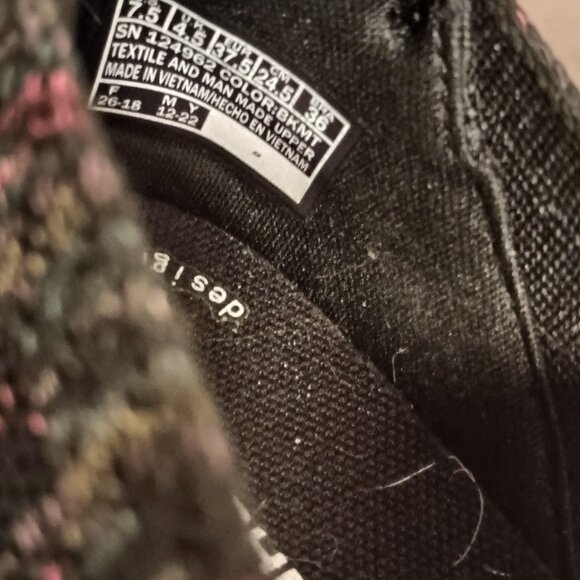 Sketchers Go Walk Women Slip On Sneakers Size 7.5 Black Multi Colored - Picture 13 of 16